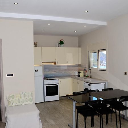 Villa Yvonne By Ey Villas Parga Exteriér fotografie